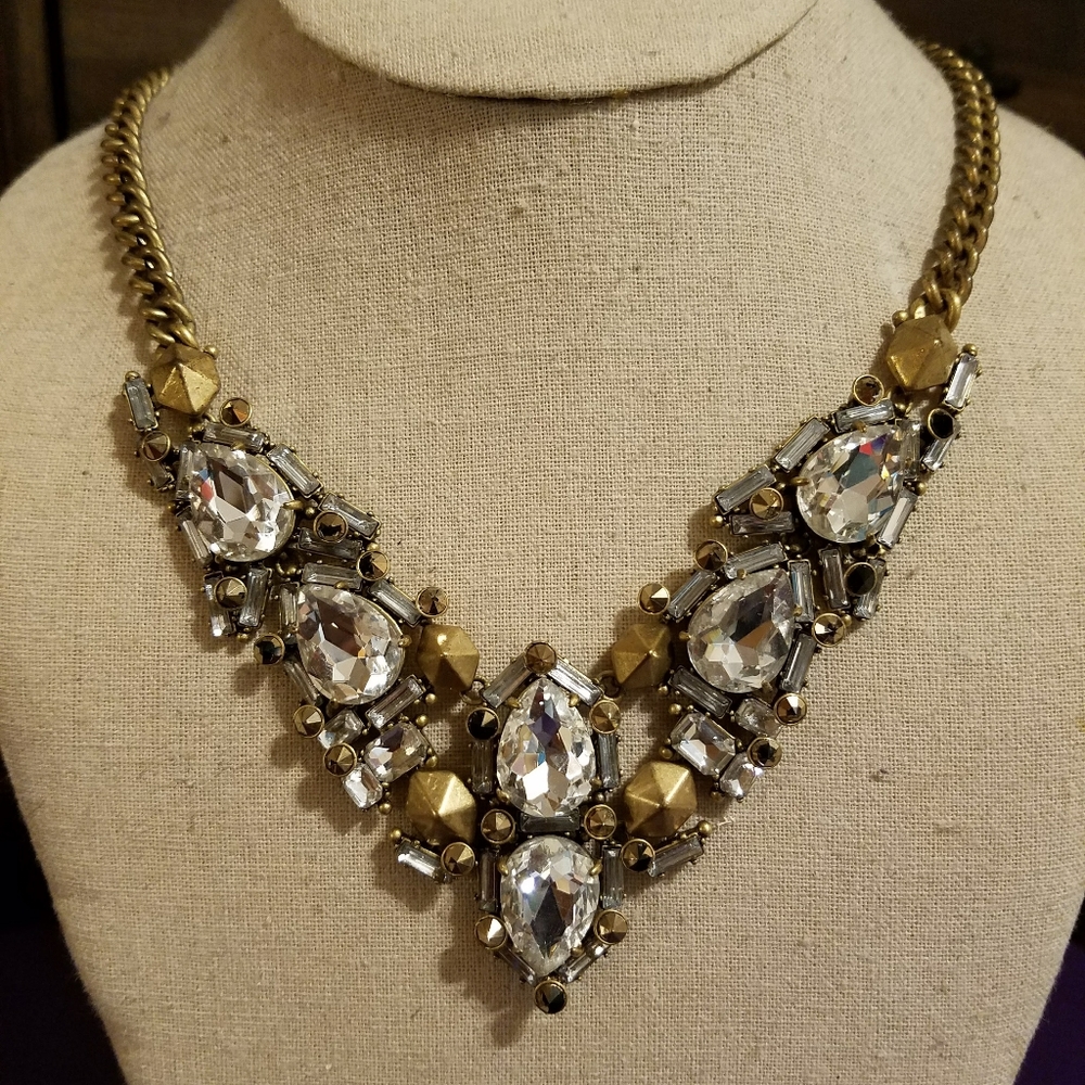 Zora Necklace